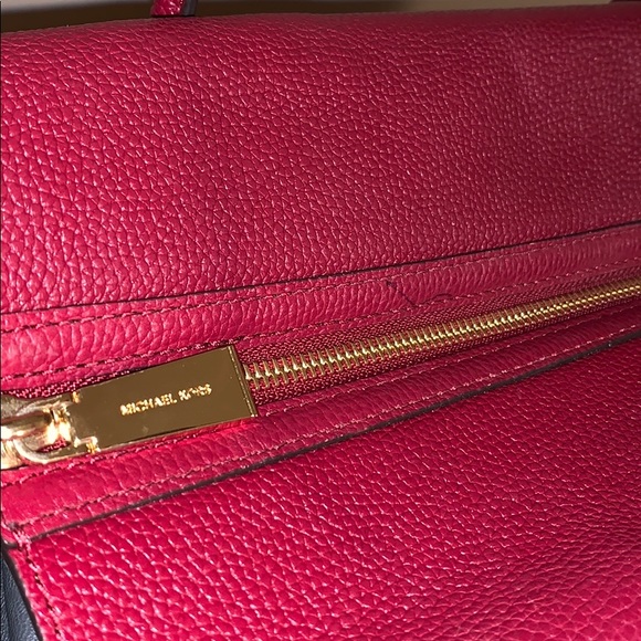 Michael Kors Mercer Large Satchel - Picture 7 of 8